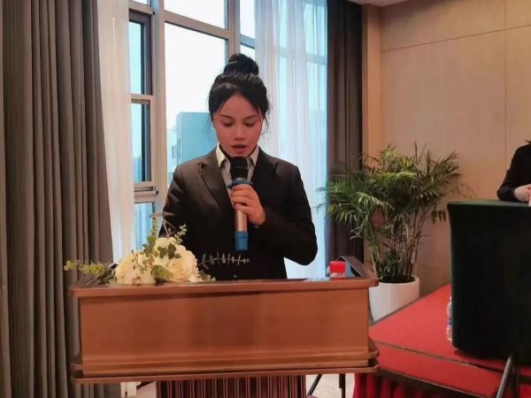 長(zhǎng)沙太空金路橋材料有限公司,雙鋼輪壓路機(jī),福格勒瀝青攤鋪機(jī),AC系列,AF系列,SBS系列